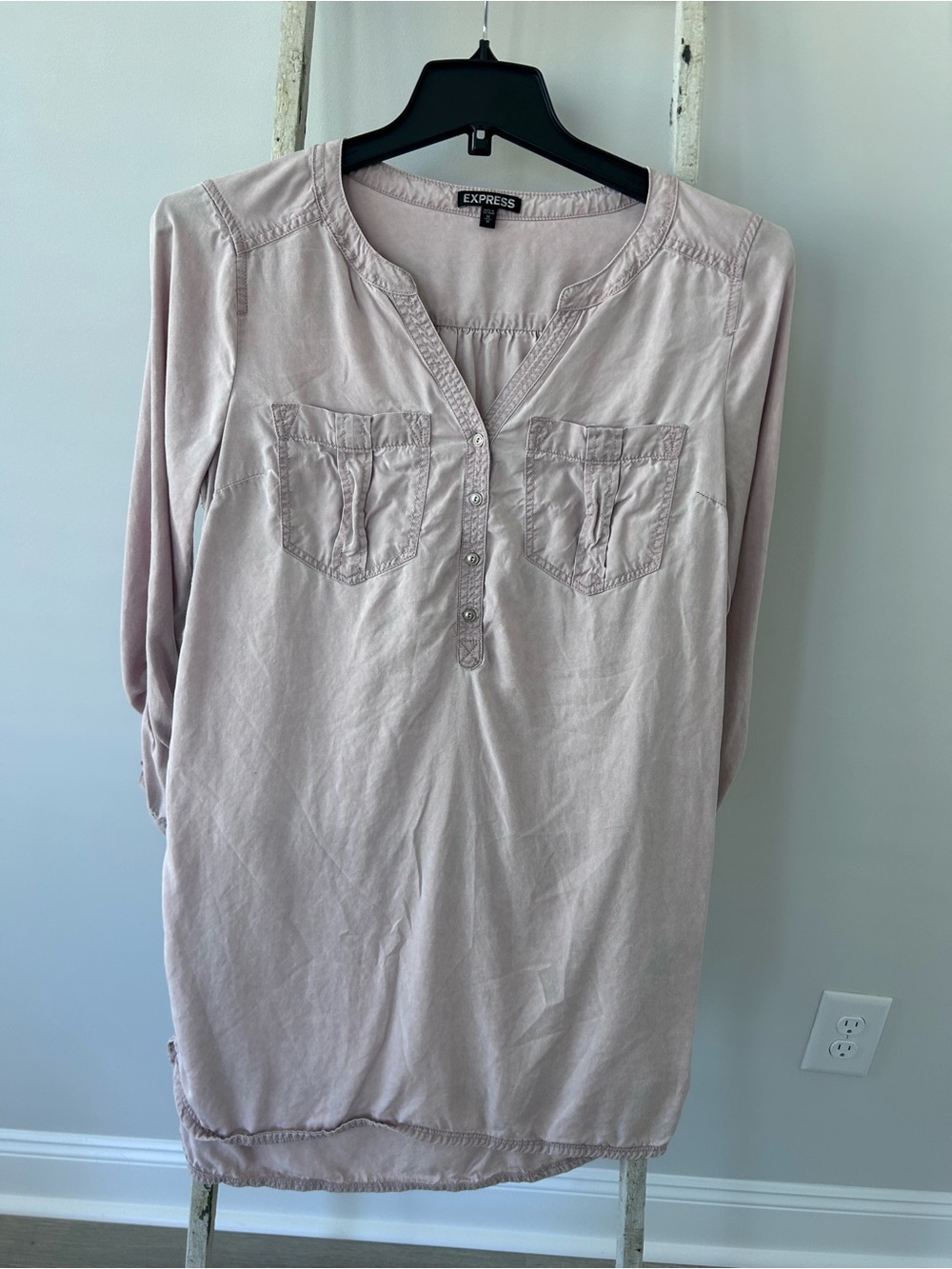 Express Women's Pale Mauve Button-Front Henley Tunic-M